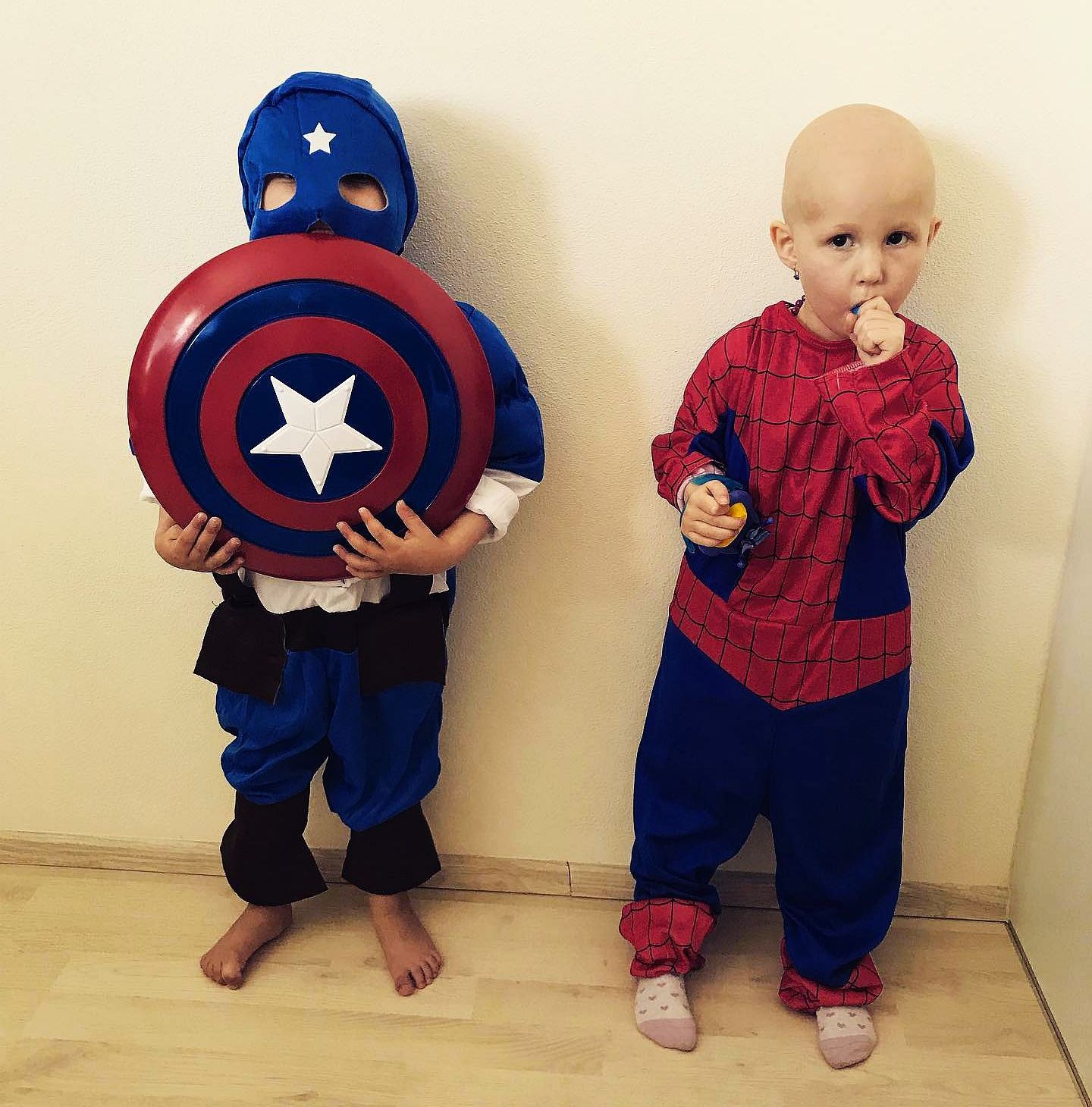 Vašík Nikol Avengers oriznute